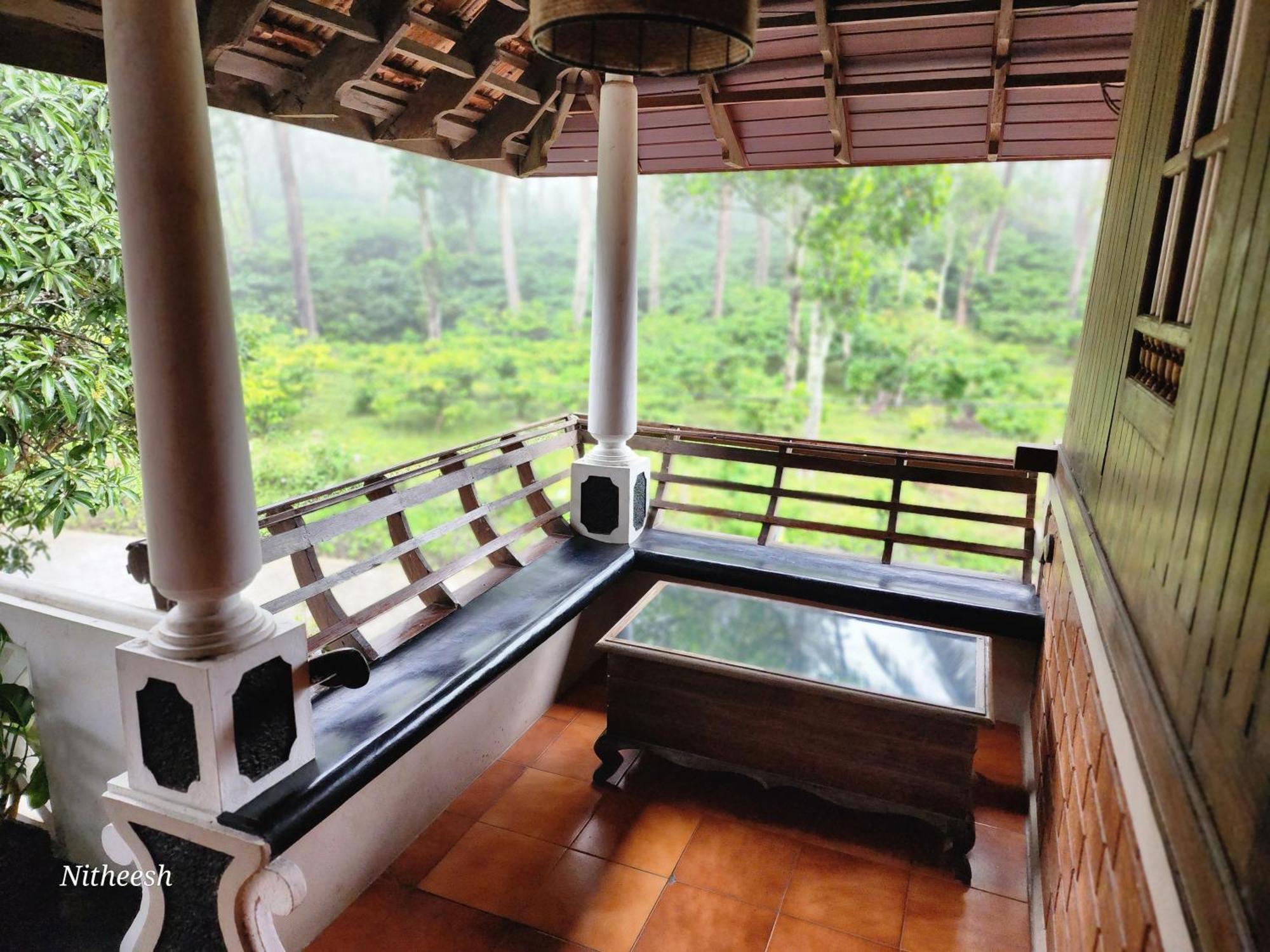 Kairali Palace Home Stay Thekkady Bagian luar foto