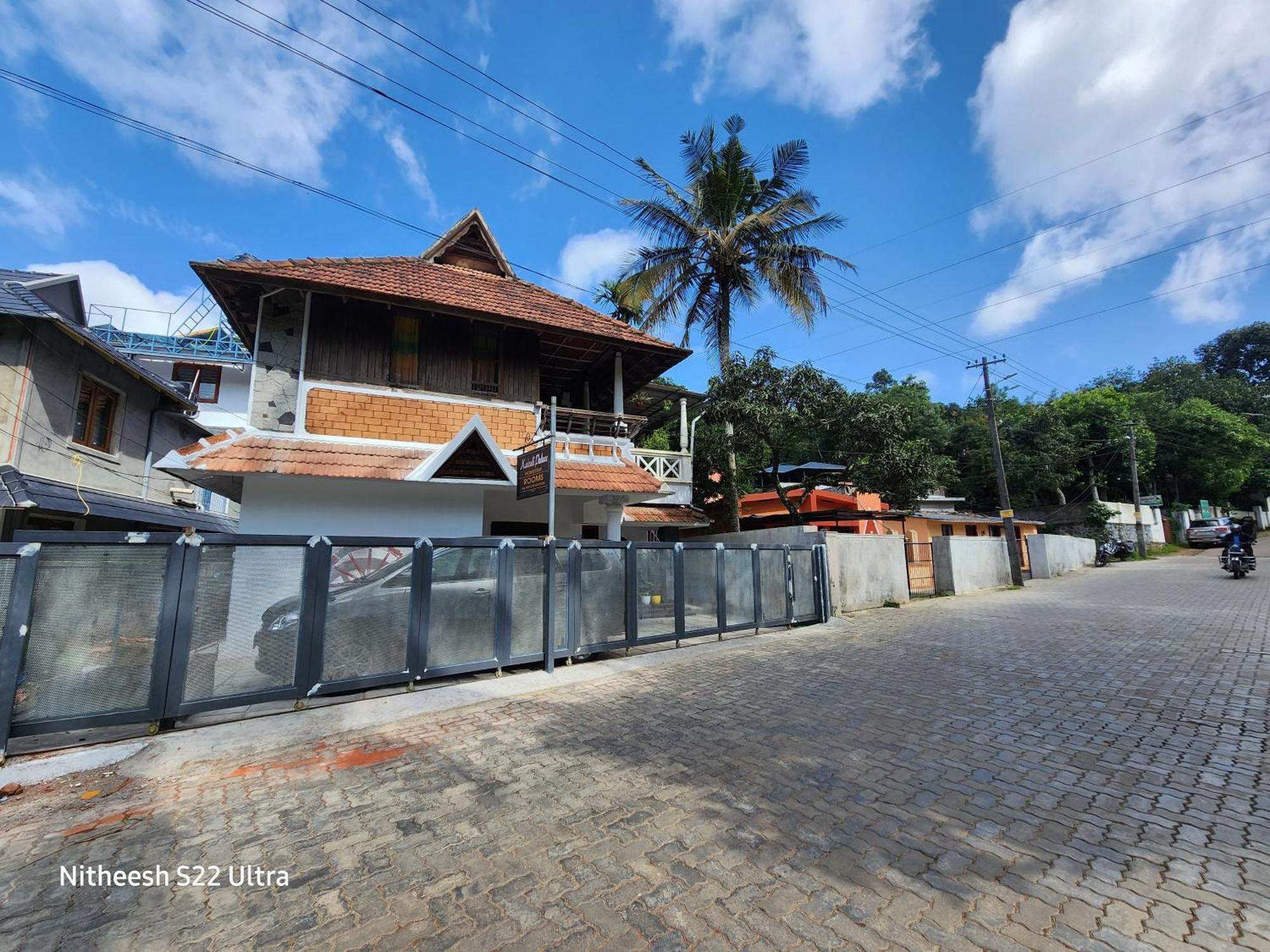 Kairali Palace Home Stay Thekkady Bagian luar foto